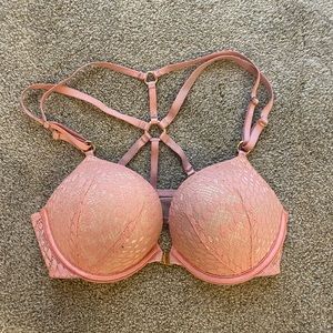 Victoria’s Secret bombshell bra 34b